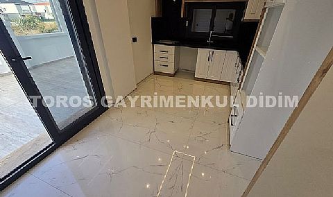 Didim mavişehirde plaja 700 mt mesafede satılık havuzlu villa