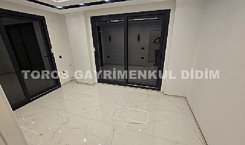 Didim mavişehirde plaja 700 mt mesafede satılık havuzlu villa