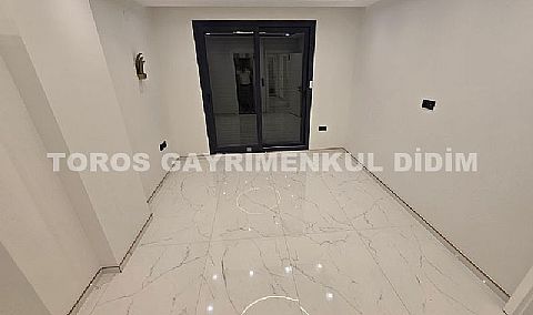 Didim mavişehirde plaja 700 mt mesafede satılık havuzlu villa
