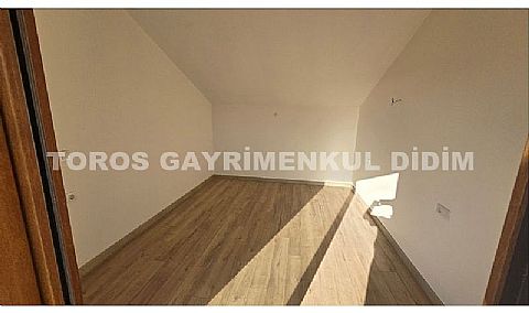 Didim Mavişehir’de , 300  m2  arsa içerisinde,  4+1  deniz  manzaralı  satılık  villa