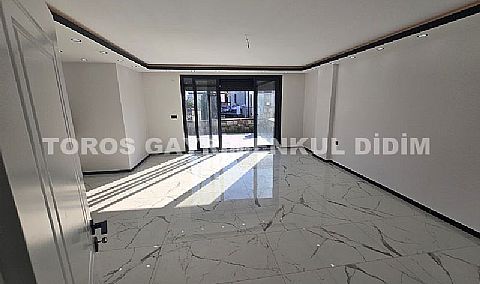Didim Mavişehir’de Satılık 5+1 Konforlu Lüks Villa