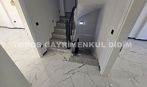 Didim Mavişehir’de Satılık 5+1 Konforlu Lüks Villa