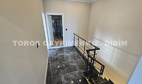 Didim merkez hisar mahallesinde asansörlü binada satılık dubleks daire