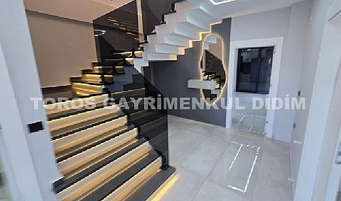 DİDİM VİLLALAR BÖLGESİNDE LÜKSÜN YENİ TANIMI: ÖZEL YAPIM SATILIK MÜSTAKİL VİLLA