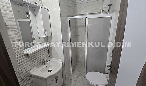 Didim yeni mahallede satılık 2+1 ayrı mutfaklı geniş balkonlu daire