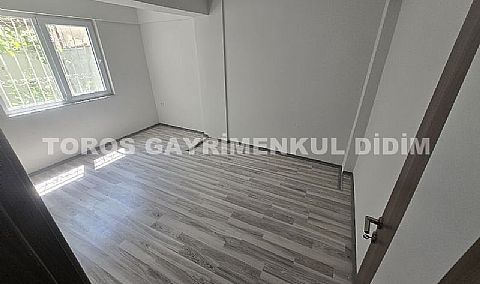 Didim yeni mahallede satılık 2+1 ayrı mutfaklı geniş balkonlu daire