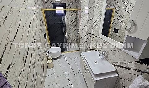 Didimde Denize 2 dk — Efeler Mahallesi’nde Site İçi 4+1 Bahçeli Villa 