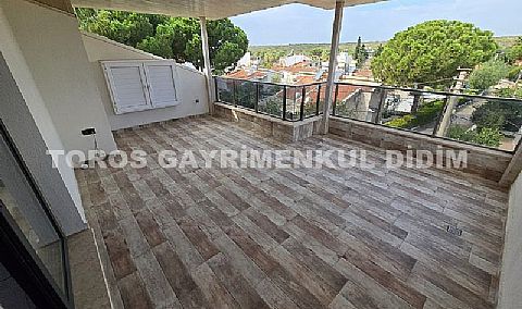 Didimde Denize 2 dk — Efeler Mahallesi’nde Site İçi 4+1 Bahçeli Villa 