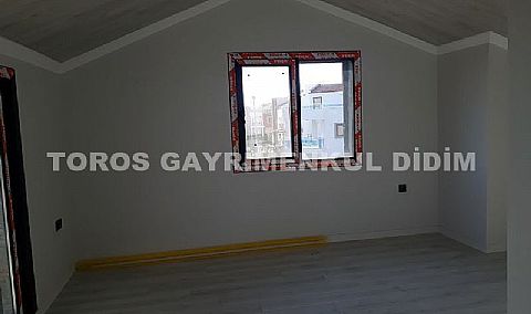 DİDİMDE  PLAJ 400 MT MESAFEDE TAM  MÜSTAKİL  VİLLA