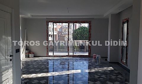DİDİMDE  PLAJ 400 MT MESAFEDE TAM  MÜSTAKİL  VİLLA
