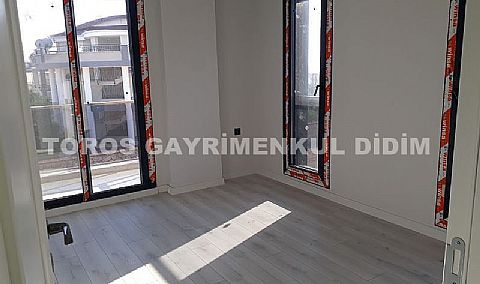 DİDİMDE  PLAJ 400 MT MESAFEDE TAM  MÜSTAKİL  VİLLA