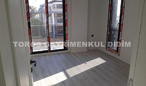 DİDİMDE  PLAJ 400 MT MESAFEDE TAM  MÜSTAKİL  VİLLA