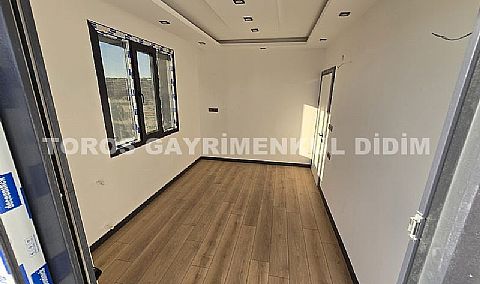 Didimde  plaja  1.km mesafede Satılık  Müstakil Villa 