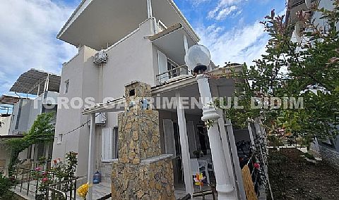 Didim'de Plaja Sadece 500 Metre! Geniş Verandalı, Masrafsız ve Oda Ekleme Avantajlı Satılık Villa