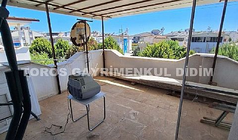 DİDİM'DE YAZ-KIŞ YAŞAMA UYGUN, KLASİK 3+1 VİLLA TİPİ YAZLIK