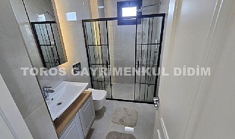DİDİM’DE LÜKS VE KONFORUN YENİ ADRESİ: SIFIR ÖZEL TASARIM EŞYALI, HAVUZLU MÜSTAKİL SATILIK VİLLA