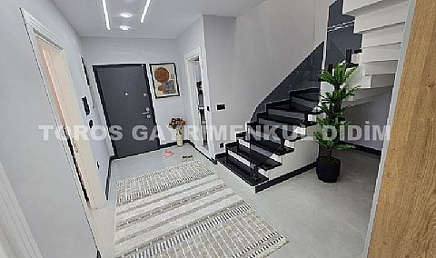 DİDİM’DE LÜKS VE KONFORUN YENİ ADRESİ: SIFIR ÖZEL TASARIM EŞYALI, HAVUZLU MÜSTAKİL SATILIK VİLLA