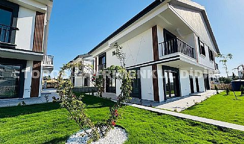 Fiyat  8,000,000 TL ‘den başlamaktadır.