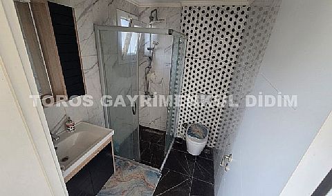 Kuşadası Davutlar Çarşı Merkezde Dubleks Villa