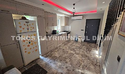 Kuşadası Davutlar Çarşı Merkezde Dubleks Villa