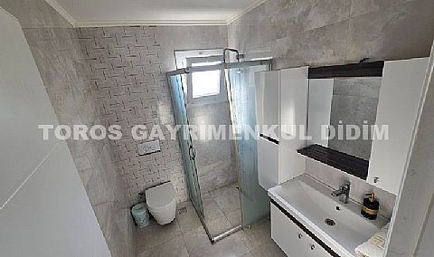 Kuşadası Davutlar Çarşı Merkezde Dubleks Villa