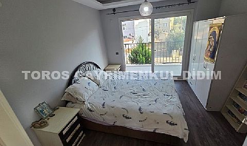 Kuşadası Davutlar Çarşı Merkezde Dubleks Villa